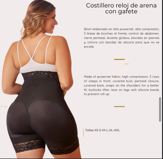 Monica reloj de arena shorts