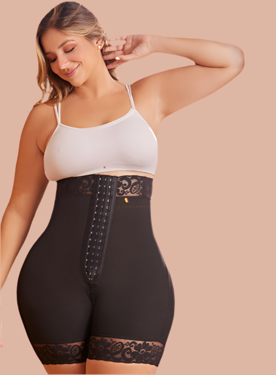 Fajateshapewear.co Monica reloj de arena black Colombian body shaper shorts with lace trim and three-hook closure.